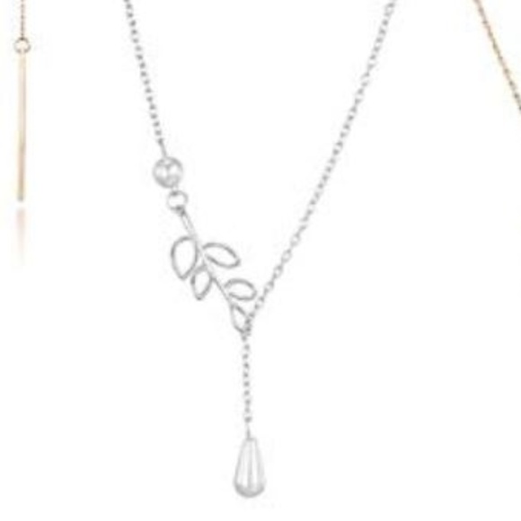 Layered Necklace Pendant Jewelry - Picture 2 of 3